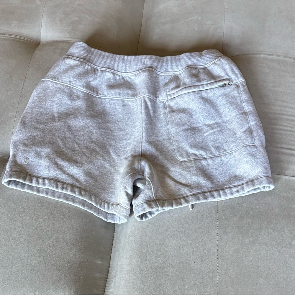 Lululemon Smooth Spacer Shorts Core Ultra Gray Size S - Picture 8 of 10